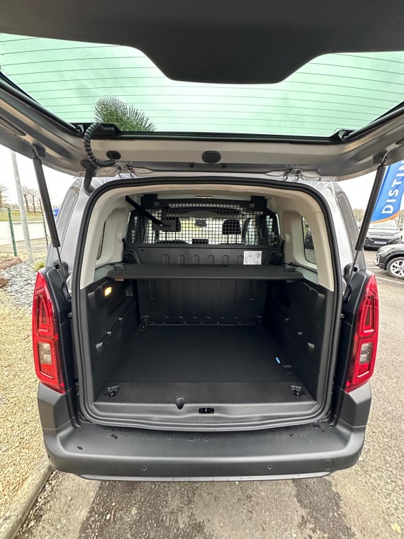 CITROEN Berlingo Berlingo N1 2-019.jpg